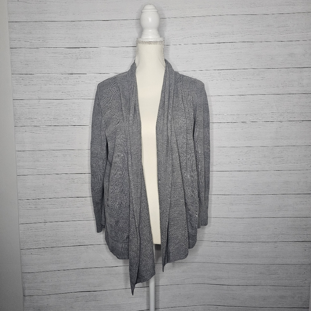 1X Light Grey Cardigan